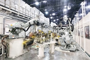 Роботы способствуют возрождению обрабатывающей промышленности США  