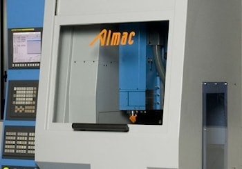 Обрабатывающие центры с линейными направляющими от компании Almac для высокоточной обработки  