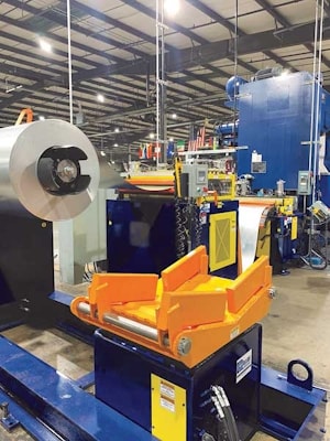 Dallas Industries поставляет Lomanco линии подачи стальных рулонов  