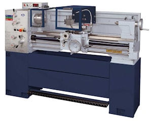 Токарный станок с регулируемой скоростью вращения  