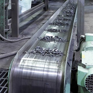 Конвейеры для стружки и комплектующих  