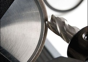 Компания Raynor Tools помогает снизить на 60 % расходы на инструментальную базу  